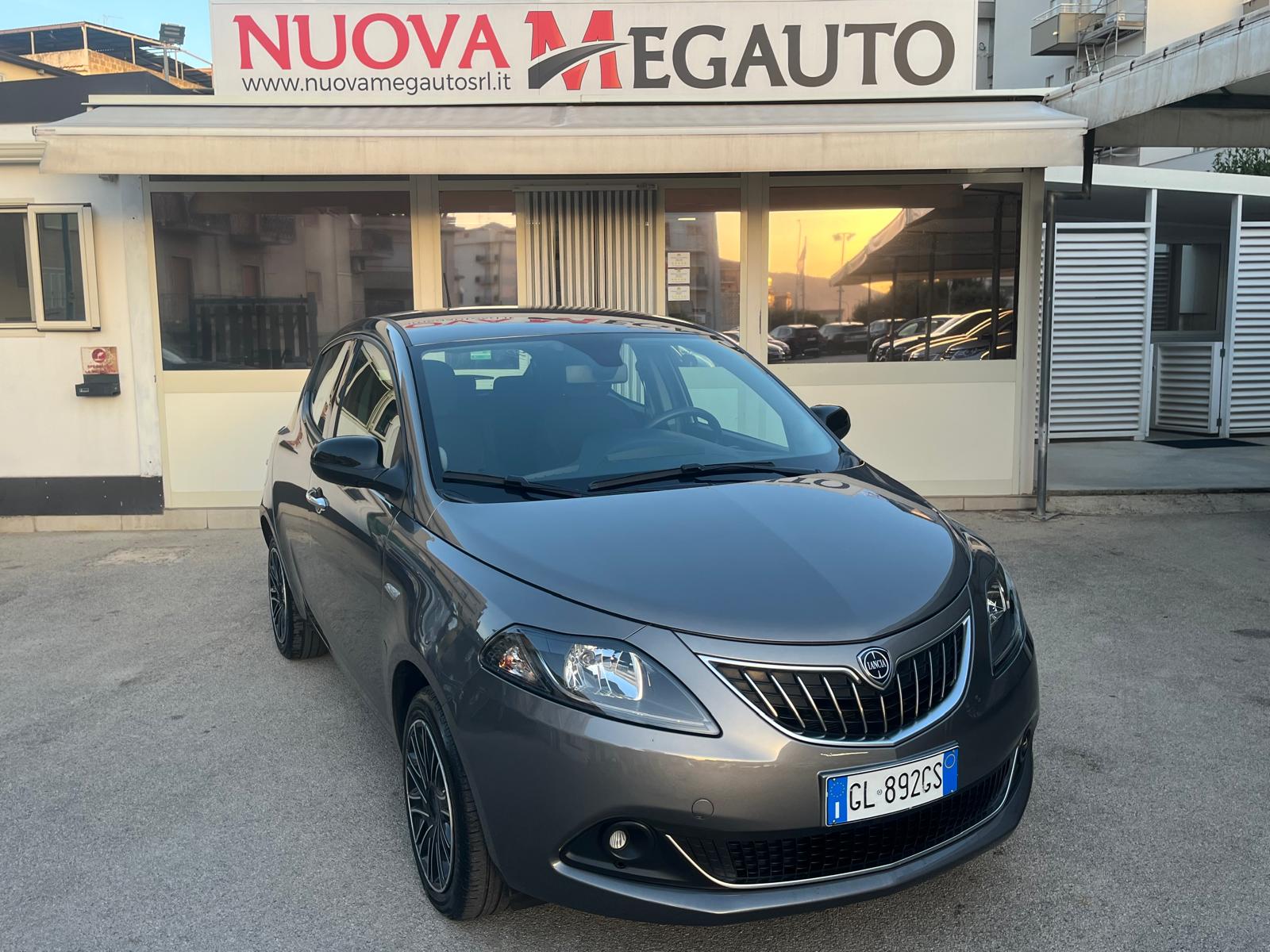 Lancia Ypsilon 1.0 Hybrid Gold MHEV